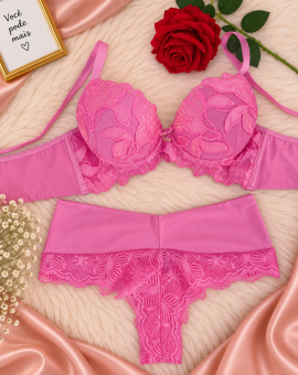 Conjunto de Lingerie Rosa Calcinha Fio